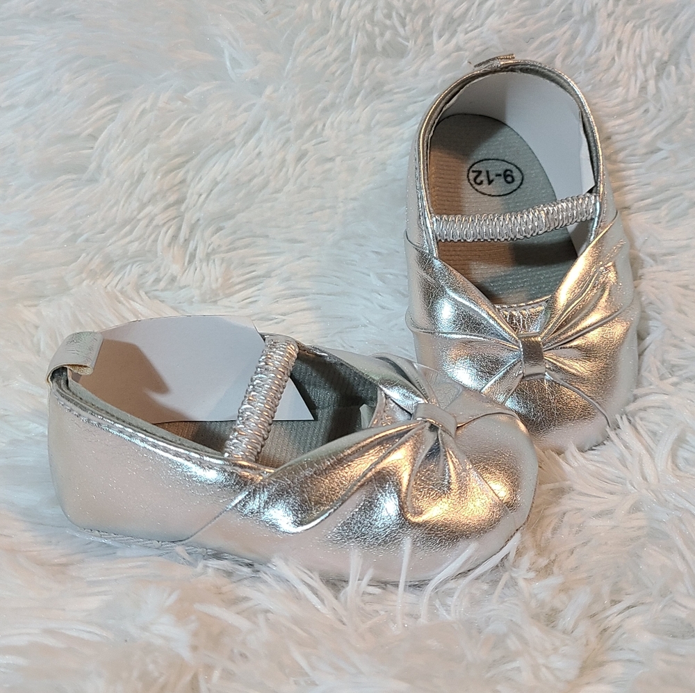 NWT Silver Baby Soft Bottom Shoes